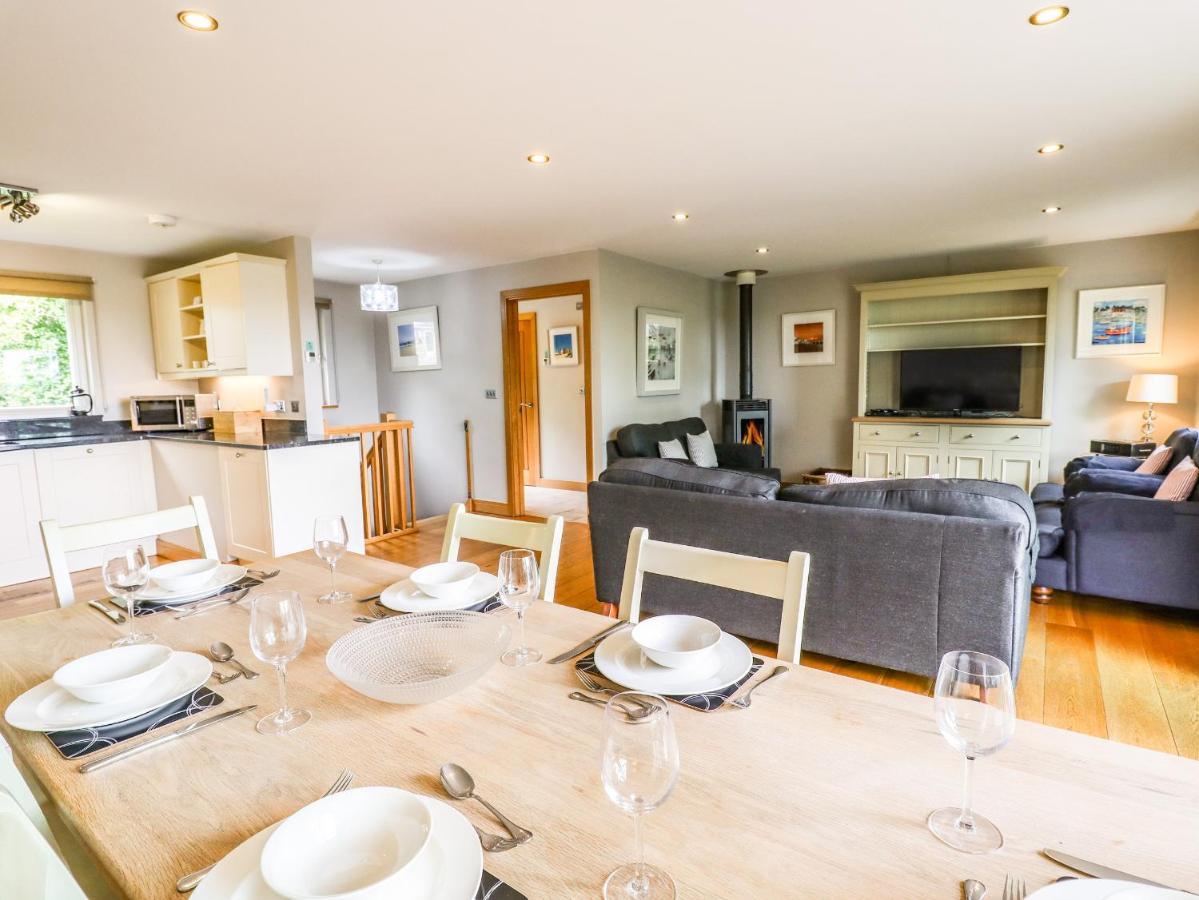 Swandown, 20 Poldon Villa Chard Ngoại thất bức ảnh