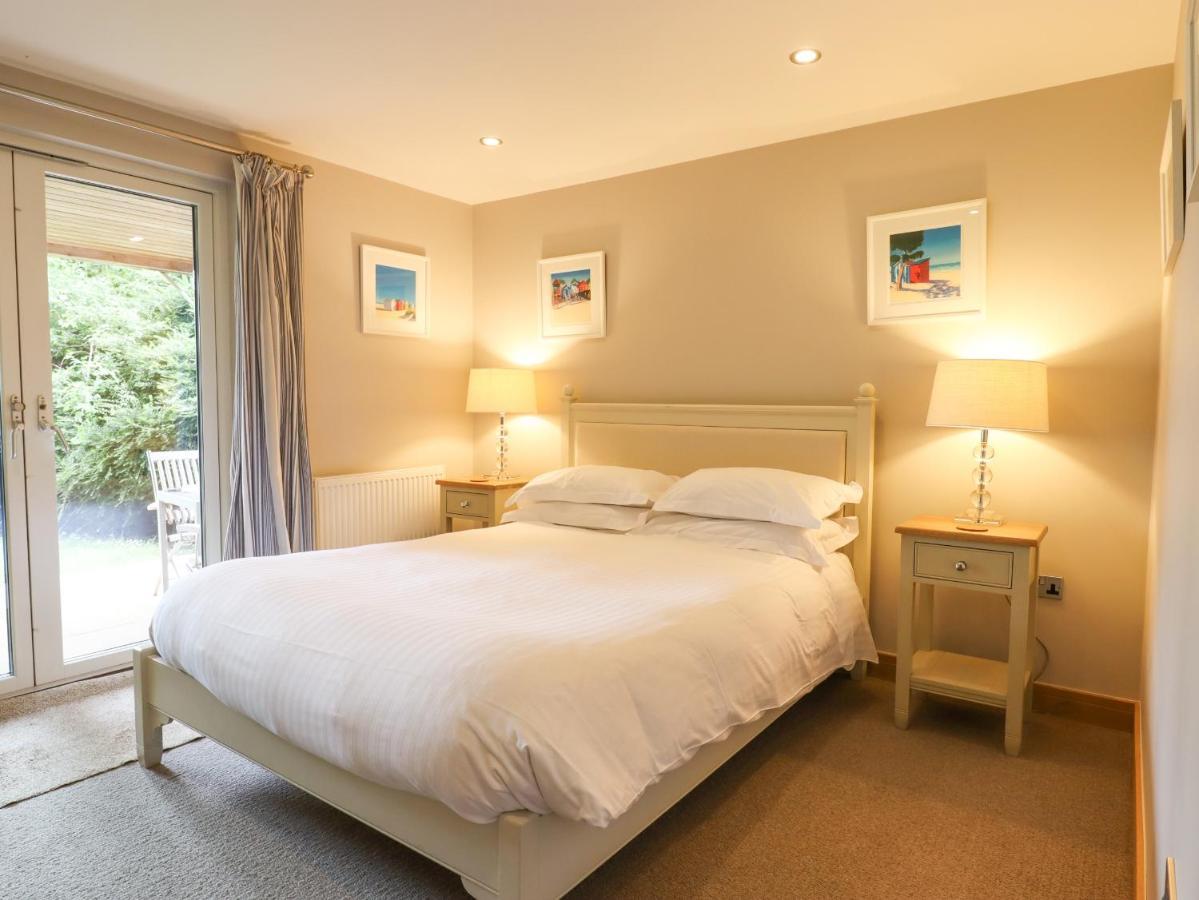 Swandown, 20 Poldon Villa Chard Ngoại thất bức ảnh