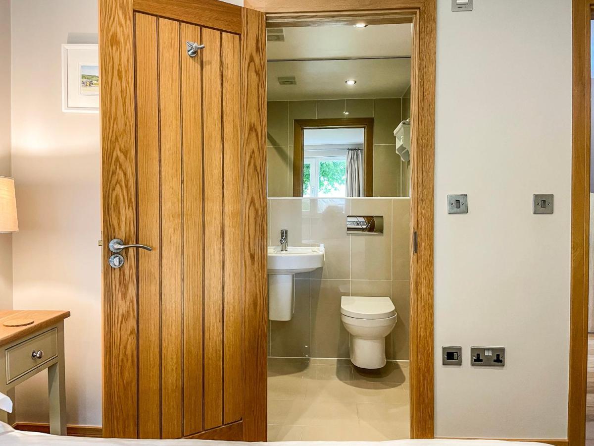 Swandown, 20 Poldon Villa Chard Ngoại thất bức ảnh