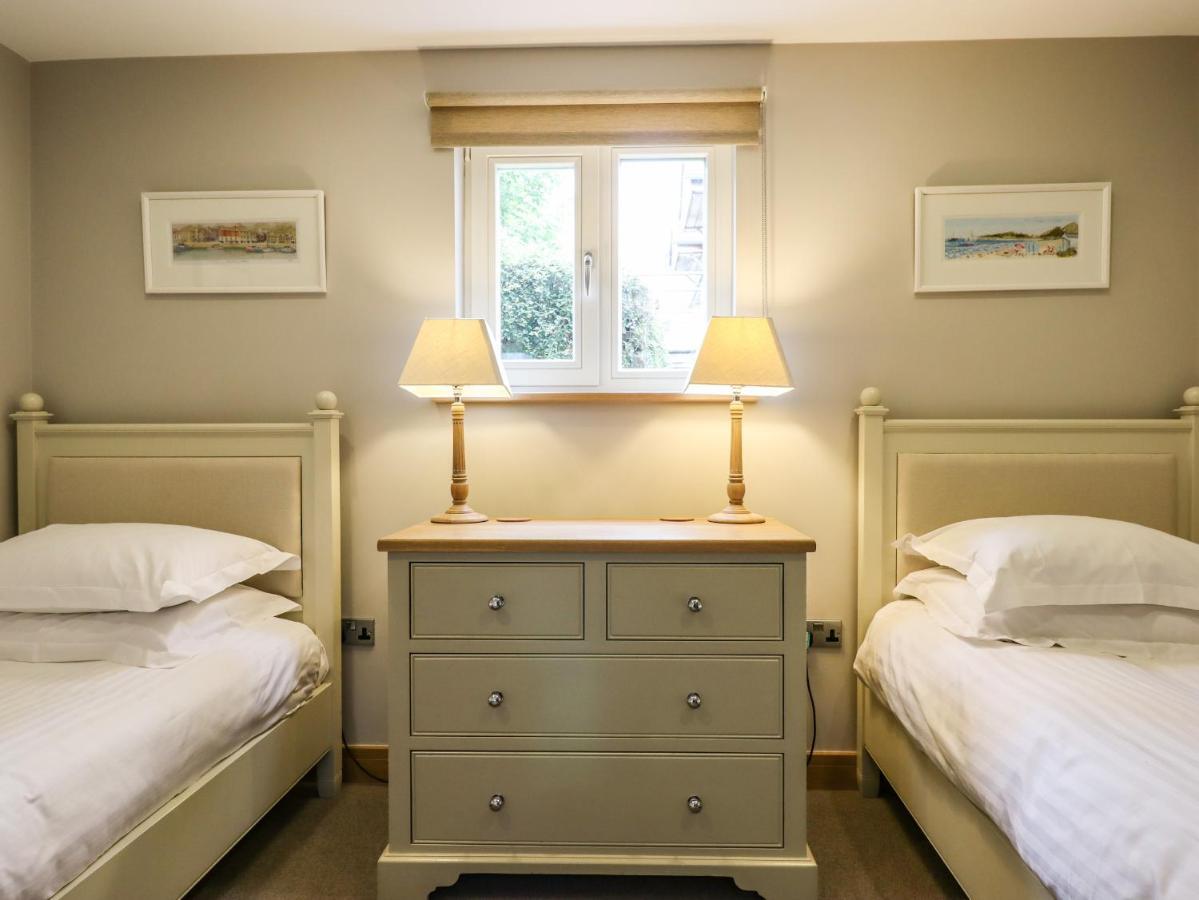 Swandown, 20 Poldon Villa Chard Ngoại thất bức ảnh